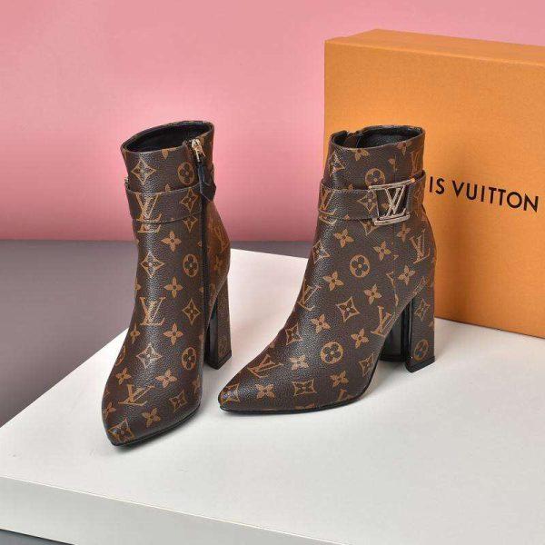 New Fashion Versatile Casual High Heel Boots 1023122216