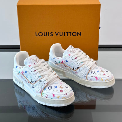 L-V Trainer's latest series of high luxury sports shoes XC0425042408