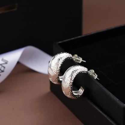 New Fashionable French Earrings 1024010317