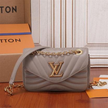 L New Wave Calfskin Small Chain Bag 0424062503